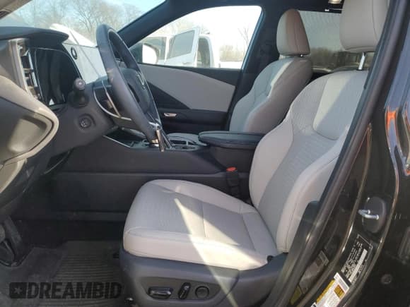 ✅ 2024 Lexus TX 350 • VIN: 5TDAAAB67RS006557 • Lot: 82648134. Wystawiony na Copart z przebiegiem 5 544 mil. Bezpłatny archiwum sprzedaży aukcyjnych z USA i szczegółowy raport historii pojazdu na DreamBid. Zdjęcie 7.