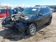 ✅ 2016 Jeep Cherokee Latitude • VIN: 1C4PJLCB5GW258161 • Lot: 43015066. Wystawiony na IAAI z przebiegiem 229 295 mil. Bezpłatny archiwum sprzedaży aukcyjnych z USA i szczegółowy raport historii pojazdu na DreamBid. Zdjęcie 18.