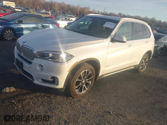 ✅ 2017 BMW X5 xDrive35i • VIN: 5UXKR0C5XH0V65940 • Lot: 43756078. Listed on IAAI with 134,572 mi. Free auction sales archive from the USA and detailed vehicle history report at DreamBid. Image 17.