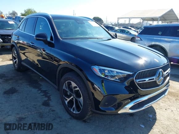 ✅ 2025 Mercedes-Benz GLC 350e • VIN: W1NKM5GB2SF291014 • Lot: 42628166. Wystawiony na IAAI z przebiegiem 8 347 mil. Bezpłatny archiwum sprzedaży aukcyjnych z USA i szczegółowy raport historii pojazdu na DreamBid. Zdjęcie 1.