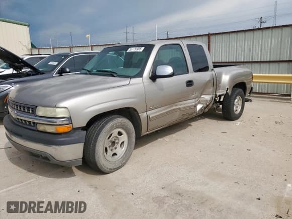 ✅ 2000 Chevrolet Silverado 1500 LT • VIN: 1GCEC19T9YZ295347 • Lot: 55779305. Wystawiony na Copart z przebiegiem 327 352 mil. Bezpłatny archiwum sprzedaży aukcyjnych z USA i szczegółowy raport historii pojazdu na DreamBid. Zdjęcie 1.