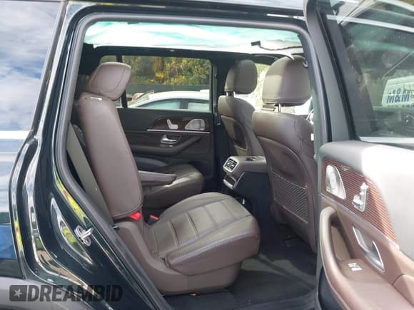 ✅ 2022 Mercedes-Benz GLS 450 • VIN: 4JGFF5KE8NA652747 • Lot: 43555885. Listed on IAAI with 31,148 mi. Free auction sales archive from the USA and detailed vehicle history report at DreamBid. Image 8.