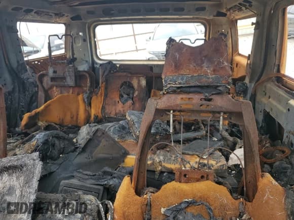 ✅ 2008 Hummer H2 SUV • VIN: 5GRGN23838H103079 • Lot: 63880494. Listed on Copart with Not provided. Free auction sales archive from the USA and detailed vehicle history report at DreamBid. Image 10.