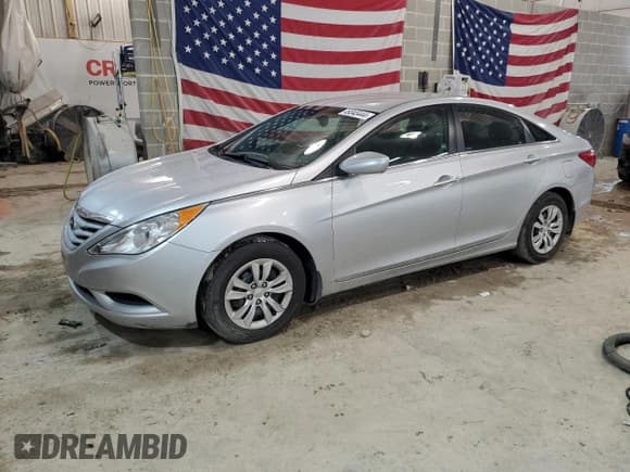 ✅ 2012 Hyundai Sonata GLS • VIN: 5NPEB4AC3CH488125 • Lot: 49345444. Listed on Copart with 104,566 mi. Free auction sales archive from the USA and detailed vehicle history report at DreamBid. Image 1.