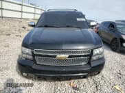 ✅ 2011 Chevrolet Suburban LTZ • VIN: 1GNSKKE39BR298362 • Lot: 68822294. Wystawiony na Copart z przebiegiem 122 474 mil. Bezpłatny archiwum sprzedaży aukcyjnych z USA i szczegółowy raport historii pojazdu na DreamBid. Zdjęcie 5.