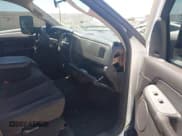 ✅ 2004 Dodge 2500 ST • VIN: 3D7KA28D54G174520 • Lot: 43009846. Wystawiony na IAAI z przebiegiem 198 881 mil. Bezpłatny archiwum sprzedaży aukcyjnych z USA i szczegółowy raport historii pojazdu na DreamBid. Zdjęcie 5.