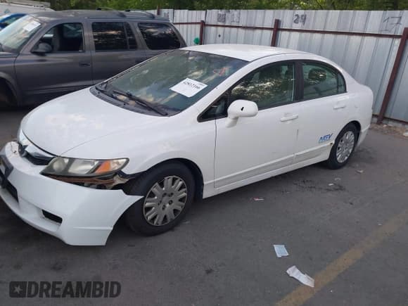 ✅ 2010 Honda Civic GX • VIN: 19XFA4F52AE000060 • Lot: 42812166. Listed on IAAI with 240,487 mi. Free auction sales archive from the USA and detailed vehicle history report at DreamBid. Image 2.