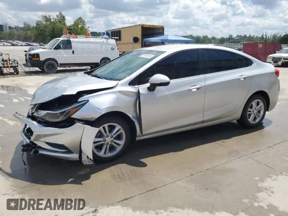 ✅ 2017 Chevrolet Cruze LT • VIN: 1G1BE5SMXH7231765 • Лот: 67612415. Опубликован ранее на Copart с пробегом 96 717 миль. Бесплатный доступ к архиву аукционных продаж из США и подробный отчёт об истории автомобиля на DreamBid. Изображение 1.