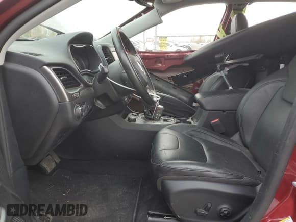 ✅ 2020 Jeep Cherokee Lux • VIN: 1C4PJMLX2LD644740 • Lot: 75854154. Wystawiony na Copart z przebiegiem 32 402 mil. Bezpłatny archiwum sprzedaży aukcyjnych z USA i szczegółowy raport historii pojazdu na DreamBid. Zdjęcie 7.