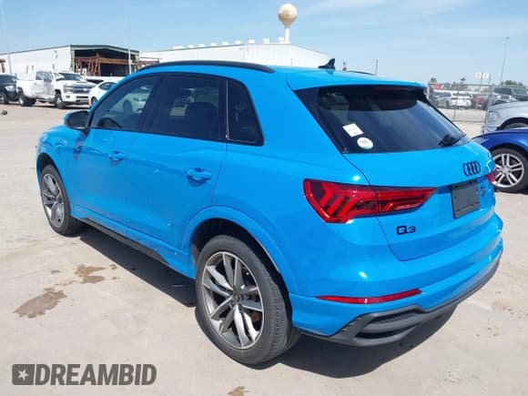 ✅ 2022 Audi Q3 S line Premium • VIN: WA1DECF3XN1007622 • Лот: 41837235. Опубликован ранее на IAAI с пробегом 29 582 миль. Бесплатный доступ к архиву аукционных продаж из США и подробный отчёт об истории автомобиля на DreamBid. Изображение 3.