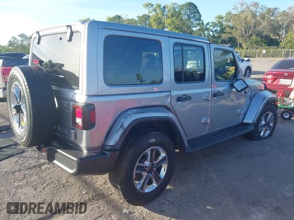 ✅ 2021 Jeep Wrangler Unlimited Sahara • VIN: 1C4HJXEG8MW576811 • Lot: 41190001. Wystawiony na IAAI z przebiegiem 80 997 mil. Bezpłatny archiwum sprzedaży aukcyjnych z USA i szczegółowy raport historii pojazdu na DreamBid. Zdjęcie 4.