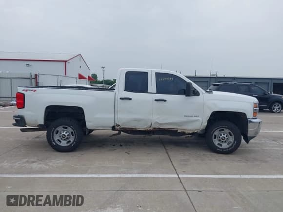 ✅ 2016 Chevrolet Silverado 2500HD Work Truck • VIN: 1GC2KUEG0GZ137431 • Лот: 42499894. Опубликован ранее на IAAI с пробегом 228 740 миль. Бесплатный доступ к архиву аукционных продаж из США и подробный отчёт об истории автомобиля на DreamBid. Изображение 13.