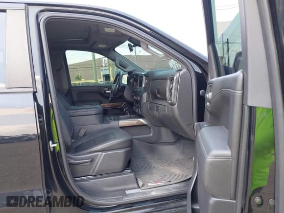 ✅ 2021 Chevrolet Silverado 1500 LT Trail Boss • VIN: 3GCPYFEL8MG141705 • Lot: 42914784. Wystawiony na IAAI z przebiegiem 40 543 mil. Bezpłatny archiwum sprzedaży aukcyjnych z USA i szczegółowy raport historii pojazdu na DreamBid. Zdjęcie 5.