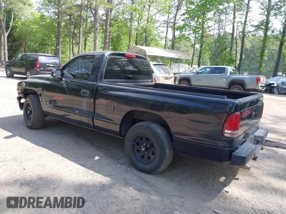✅ 1997 Dodge Dakota • VIN: 1B7FL26X6VS243843 • Lot: 42116742. Wystawiony na IAAI z przebiegiem 266 588 mil. Bezpłatny archiwum sprzedaży aukcyjnych z USA i szczegółowy raport historii pojazdu na DreamBid. Zdjęcie 3.