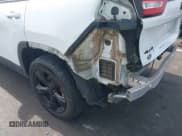 ✅ 2017 Jeep Cherokee Limited • VIN: 1C4PJMDS6HW590986 • Lot: 43103039. Listed on IAAI with 106,924 mi. Free auction sales archive from the USA and detailed vehicle history report at DreamBid. Image 18.