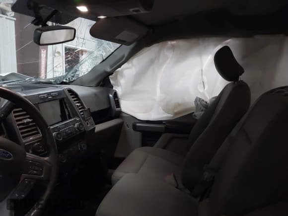 ✅ 2018 Ford F-150 XL • VIN: 1FTFX1E54JKE59814 • Лот: 42587825. Опубликован ранее на IAAI с пробегом 56 820 миль. Бесплатный доступ к архиву аукционных продаж из США и подробный отчёт об истории автомобиля на DreamBid. Изображение 5.