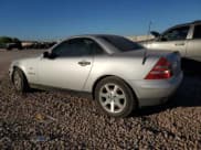 ✅ 1998 Mercedes-Benz SLK 230/320 • VIN: WDBKK47F5WF073700 • Lot: 66996724. Wystawiony na Copart z przebiegiem 131 182 mil. Bezpłatny archiwum sprzedaży aukcyjnych z USA i szczegółowy raport historii pojazdu na DreamBid. Zdjęcie 2.