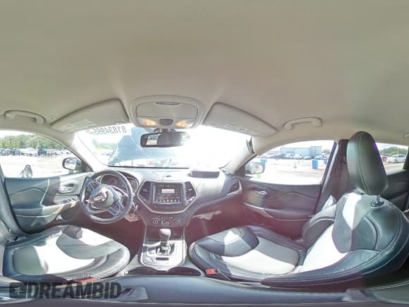 ✅ 2018 Jeep Cherokee Latitude • VIN: 1C4PJLCX6JD523846 • Lot: 81834995. Listed on Copart with 107,049 mi. Free auction sales archive from the USA and detailed vehicle history report at DreamBid. Image 15.