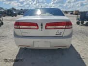 ✅ 2011 Lincoln MKZ Hybrid • VIN: 3LNDL2L30BR753570 • Лот: 93629605. Опубликован ранее на Copart с пробегом 136 592 миль. Бесплатный доступ к архиву аукционных продаж из США и подробный отчёт об истории автомобиля на DreamBid. Изображение 6.