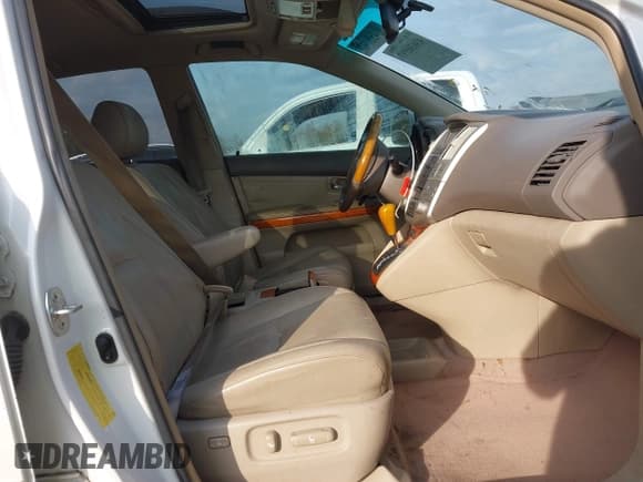 ✅ 2007 Lexus RX 350 • VIN: 2T2GK31U07C012530 • Lot: 43638597. Listed on IAAI with 424,853 mi. Free auction sales archive from the USA and detailed vehicle history report at DreamBid. Image 5.