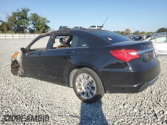 ✅ 2014 Chrysler 200 LX • VIN: 1C3CCBAB0EN209768 • Лот: 93707255. Опубликован ранее на Copart с пробегом Не указан. Бесплатный доступ к архиву аукционных продаж из США и подробный отчёт об истории автомобиля на DreamBid. Изображение 2.