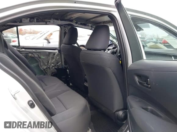 ✅ 2024 Toyota Corolla LE • VIN: 5YFB4MDE8RP114583 • Лот: 43621895. Опубликован ранее на IAAI с пробегом 8 922 миль. Бесплатный доступ к архиву аукционных продаж из США и подробный отчёт об истории автомобиля на DreamBid. Изображение 8.