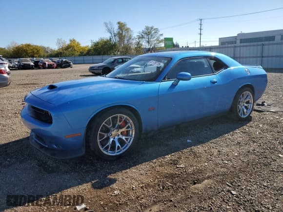 ✅ 2015 Dodge Challenger SRT 392 • VIN: 2C3CDZDJ5FH782295 • Lot: 91179775. Wystawiony na Copart z przebiegiem 24 945 mil. Bezpłatny archiwum sprzedaży aukcyjnych z USA i szczegółowy raport historii pojazdu na DreamBid. Zdjęcie 1.