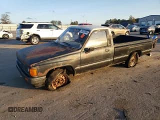 ✅ 1987 Toyota Pickup • VIN: JT4RN55R7H7018592 • Лот: 78832664. Опубликован ранее на Copart с пробегом 264 286 миль. Бесплатный доступ к архиву аукционных продаж из США и подробный отчёт об истории автомобиля на DreamBid. Изображение 1.