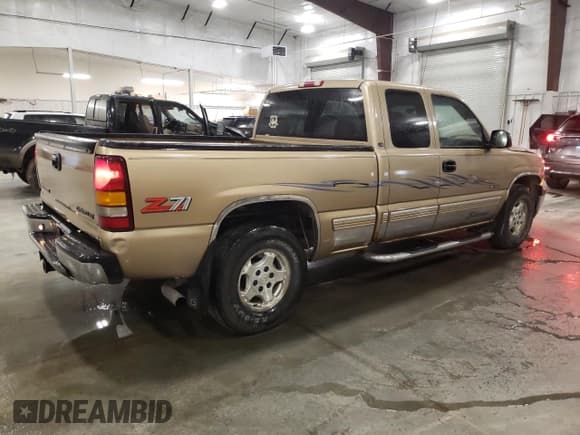 ✅ 2000 Chevrolet Silverado 1500 LS • VIN: 2GCEK19TXY1217820 • Лот: 80036835. Опубликован ранее на Copart с пробегом 268 223 миль. Бесплатный доступ к архиву аукционных продаж из США и подробный отчёт об истории автомобиля на DreamBid. Изображение 3.
