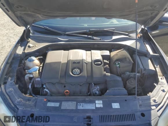 ✅ 2012 Volkswagen Passat SE • VIN: 1VWBP7A34CC040488 • Lot: 91448485. Listed on Copart with 180,173 mi. Free auction sales archive from the USA and detailed vehicle history report at DreamBid. Image 11.