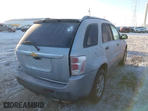 ✅ 2006 Chevrolet Equinox LS • VIN: 2CNDL13F266029820 • Лот: 41351525. Опубликован ранее на IAAI с пробегом 216 836 миль. Бесплатный доступ к архиву аукционных продаж из США и подробный отчёт об истории автомобиля на DreamBid. Изображение 4.