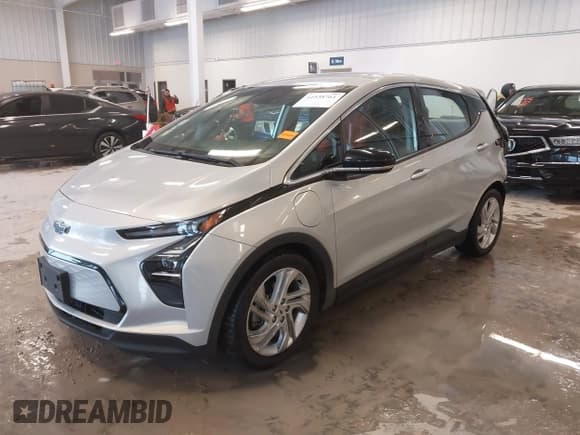 ✅ 2022 Chevrolet Bolt EV 1LT • VIN: 1G1FW6S08N4110327 • Lot: 41538761. Listed on IAAI with 54,082 mi. Free auction sales archive from the USA and detailed vehicle history report at DreamBid. Image 2.