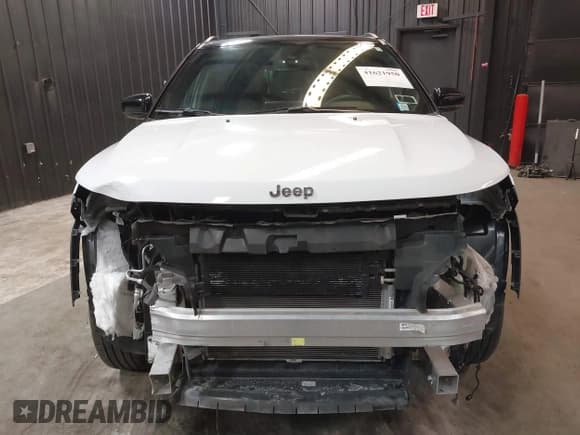 ✅ 2023 Jeep Compass (RED) Edition • VIN: 3C4NJDCN5PT536179 • Lot: 41621950. Wystawiony na IAAI z przebiegiem 17 830 mil. Bezpłatny archiwum sprzedaży aukcyjnych z USA i szczegółowy raport historii pojazdu na DreamBid. Zdjęcie 6.