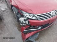 ✅ 2013 Volkswagen CC Executive • VIN: WVWGU7AN9DE561506 • Лот: 41459074. Опубликован ранее на IAAI с пробегом 70 128 миль. Бесплатный доступ к архиву аукционных продаж из США и подробный отчёт об истории автомобиля на DreamBid. Изображение 6.