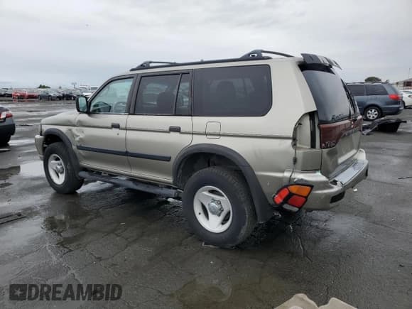 ✅ 2000 Mitsubishi Montero Sport LS • VIN: JA4LS31H3YP019989 • Lot: 82031914. Wystawiony na Copart z przebiegiem 154 176 mil. Bezpłatny archiwum sprzedaży aukcyjnych z USA i szczegółowy raport historii pojazdu na DreamBid. Zdjęcie 2.