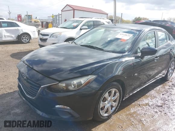 ✅ 2015 Mazda 3 i Sport • VIN: 3MZBM1U79FM178633 • Лот: 43572674. Опубликован ранее на IAAI с пробегом 59 183 миль. Бесплатный доступ к архиву аукционных продаж из США и подробный отчёт об истории автомобиля на DreamBid. Изображение 2.