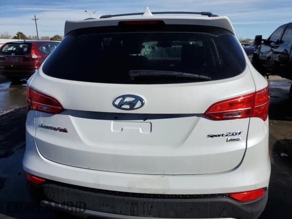 ✅ 2015 Hyundai Santa Fe Limited • VIN: 5XYZUDLA6FG278797 • Lot: 39714313. Listed on Copart with 116,265 mi. Free auction sales archive from the USA and detailed vehicle history report at DreamBid. Image 6.