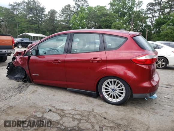 ✅ 2014 Ford C-Max SE • VIN: 1FADP5AU1EL501020 • Лот: 53812804. Опубликован ранее на Copart с пробегом 97 687 миль. Бесплатный доступ к архиву аукционных продаж из США и подробный отчёт об истории автомобиля на DreamBid. Изображение 2.