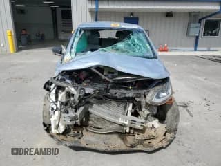 ✅ 2017 Chevrolet Bolt EV LT • VIN: 1G1FW6S03H4160797 • Lot: 50866775. Wystawiony na Copart z przebiegiem Nie podano. Bezpłatny archiwum sprzedaży aukcyjnych z USA i szczegółowy raport historii pojazdu na DreamBid. Zdjęcie 5.