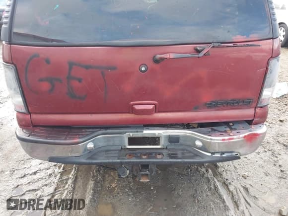 ✅ 2002 Chevrolet Suburban LS • VIN: 1GNEC16Z42J294533 • Lot: 43841355. Listed on IAAI with 194,647 mi. Free auction sales archive from the USA and detailed vehicle history report at DreamBid. Image 15.