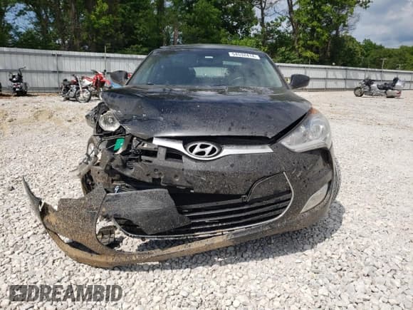 ✅ 2013 Hyundai Veloster w/Black Int • VIN: KMHTC6AD8DU179536 • Lot: 54532414. Wystawiony na Copart z przebiegiem 92 496 mil. Bezpłatny archiwum sprzedaży aukcyjnych z USA i szczegółowy raport historii pojazdu na DreamBid. Zdjęcie 5.