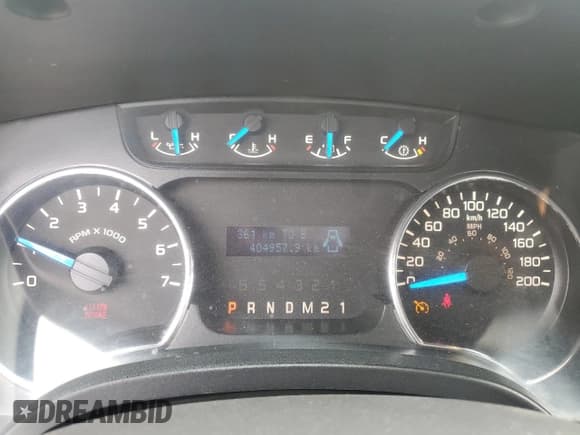 ✅ 2014 Ford F-150 XL • VIN: 1FTVX1EF4EKD96580 • Lot: 55666825. Listed on Copart with 404,957 mi. Free auction sales archive from the USA and detailed vehicle history report at DreamBid. Image 9.