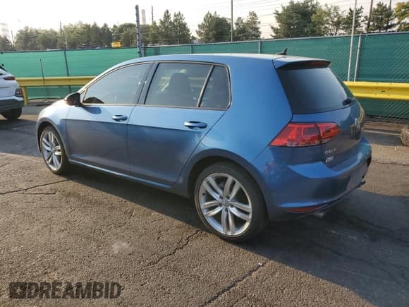 ✅ 2015 Volkswagen Golf S • VIN: 3VWRA7AU2FM095887 • Лот: 67932095. Опубликован ранее на Copart с пробегом 76 144 миль. Бесплатный доступ к архиву аукционных продаж из США и подробный отчёт об истории автомобиля на DreamBid. Изображение 2.