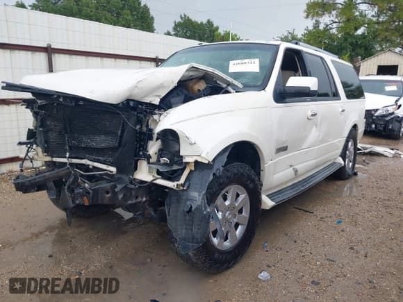 ✅ 2008 Ford Expedition Max Limited • VIN: 1FMFK19558LA12319 • Lot: 42688322. Wystawiony na IAAI z przebiegiem Nie podano. Bezpłatny archiwum sprzedaży aukcyjnych z USA i szczegółowy raport historii pojazdu na DreamBid. Zdjęcie 2.