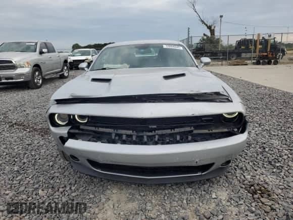 2019 Dodge Challenger SXT с VIN 2C3CDZGGXKH683577, выставлен на аукционе Copart как лот 72094045 с пробегом 70 780 миль миль и Списание • Salvage title. История ставок и продаж доступна на DreamBid. Изображение 5.