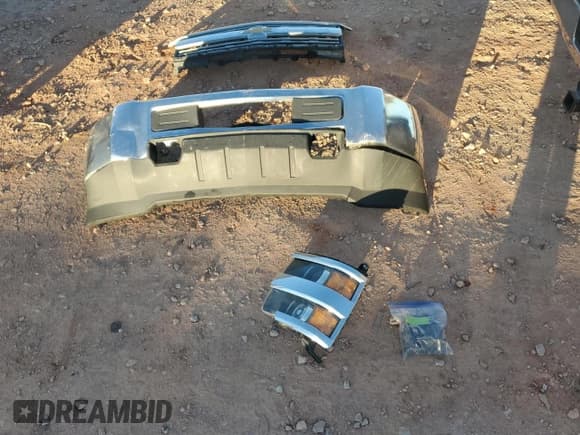 ✅ 2015 Chevrolet Silverado 2500HD LT • VIN: 1GC1KVEGXFF658934 • Лот: 90590175. Опубликован ранее на Copart с пробегом 192 610 миль. Бесплатный доступ к архиву аукционных продаж из США и подробный отчёт об истории автомобиля на DreamBid. Изображение 12.