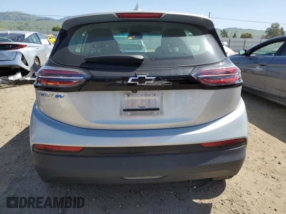 ✅ 2022 Chevrolet Bolt EV 1LT • VIN: 1G1FW6S00N4100861 • Lot: 52568135. Wystawiony na Copart z przebiegiem 42 220 mil. Bezpłatny archiwum sprzedaży aukcyjnych z USA i szczegółowy raport historii pojazdu na DreamBid. Zdjęcie 6.