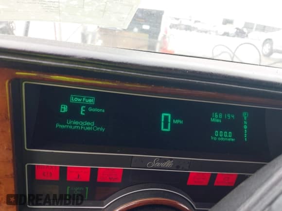 ✅ 1991 Cadillac Seville • VIN: 1G6KS53B2MU813855 • Lot: 42425470. Wystawiony na IAAI z przebiegiem 168 194 mil. Bezpłatny archiwum sprzedaży aukcyjnych z USA i szczegółowy raport historii pojazdu na DreamBid. Zdjęcie 7.