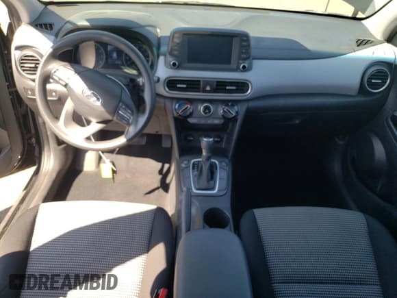 ✅ 2018 Hyundai Kona SE • VIN: KM8K1CAA6JU112662 • Лот: 66392313. Опубликован ранее на Copart с пробегом 65 938 миль. Бесплатный доступ к архиву аукционных продаж из США и подробный отчёт об истории автомобиля на DreamBid. Изображение 8.