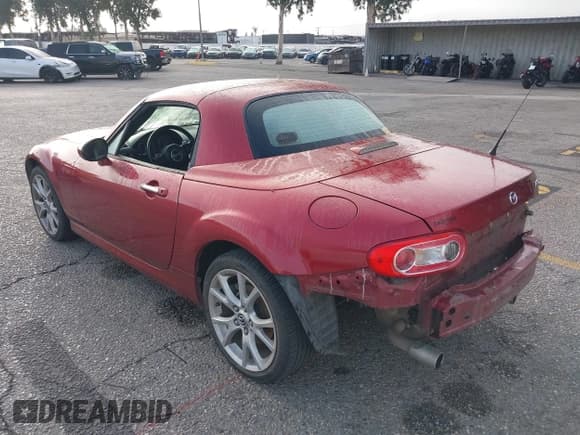 ✅ 2015 Mazda MX-5 Miata Grand Touring • VIN: JM1NC2PF9F0241793 • Lot: 43373257. Listed on IAAI with 127,984 mi. Free auction sales archive from the USA and detailed vehicle history report at DreamBid. Image 3.